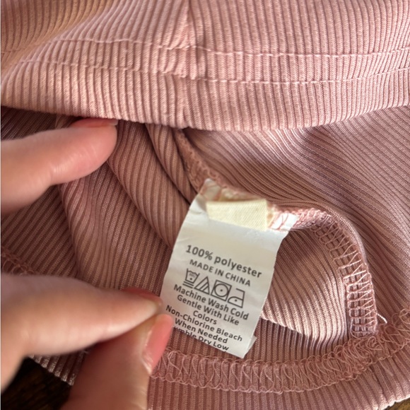 SHEIN Kids Ribbed Tee with Ruffle Trim - Picture 7 of 7